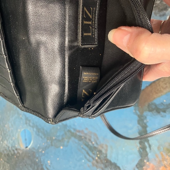 Liz Claiborne small crossbody purse - Picture 8 of 8